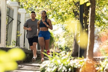 Garmin Forerunner 570 8