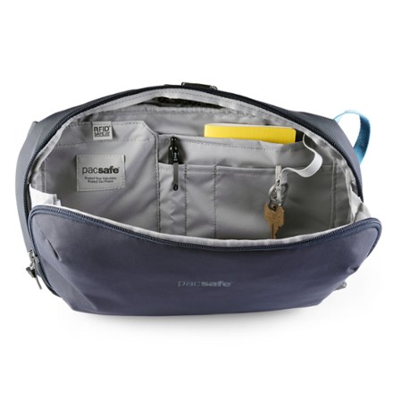 Pacsafe X Urban Sling 4