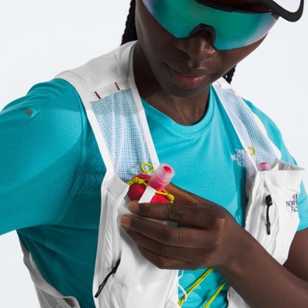 The North Face Summit Series Run Vest 10 Hydration Vest 5