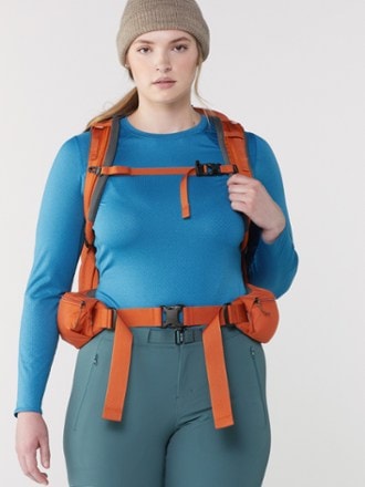 REI Co-op Trail 40 Pack - Women's 3