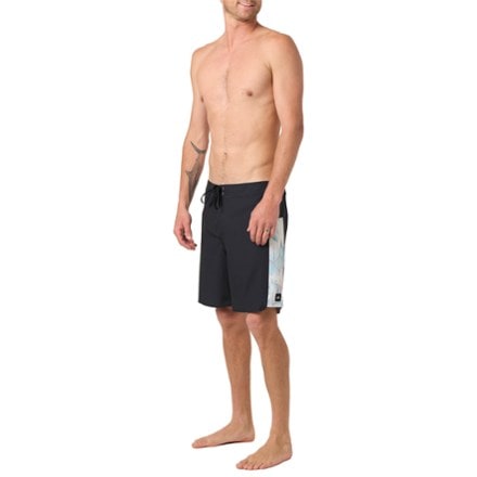 O'Neill Hyperfreak Tech Panel 18" Board Shorts - Men's 2