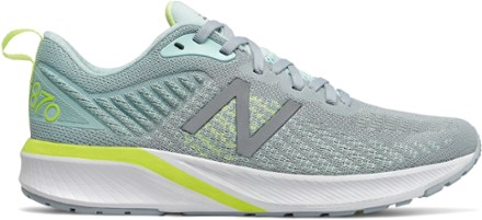 new balance cushioning running shoes womens