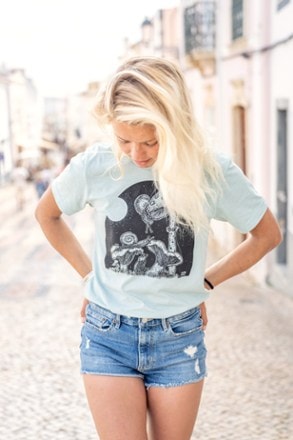 Slow Loris Full Moon Buffet T-Shirt 4