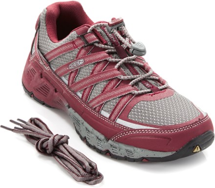 KEEN Versatrail Low Hiking Shoes 