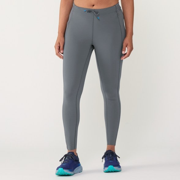 Model info: Height: 5' 6" | Waist: 28" | Inseam: 31" | Wearing size: M