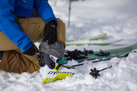 Location Image for First Chair GTX Bib Snow Pants - Women's