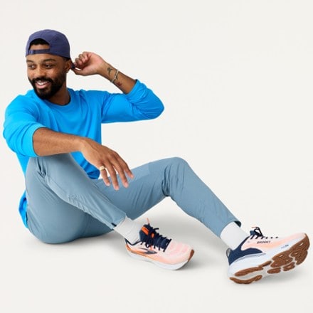 Brooks Dash Pants - Men's 5