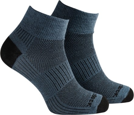 WRIGHTSOCK CoolMesh II Quarter Socks