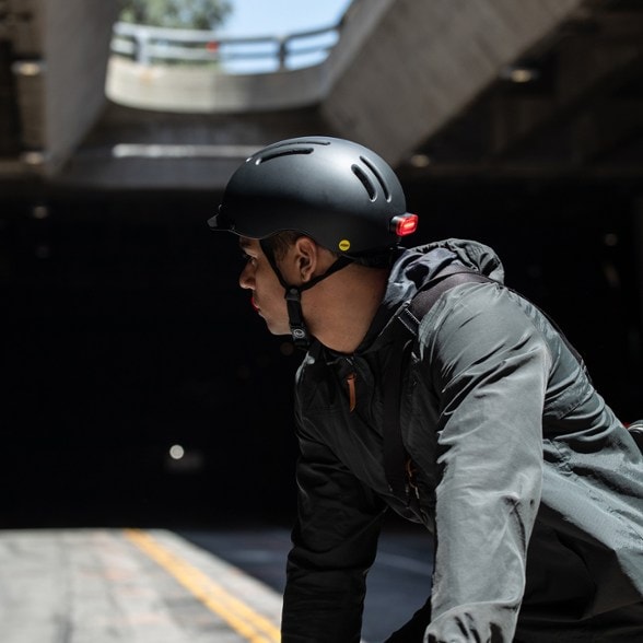 Location Image of color Racer Black