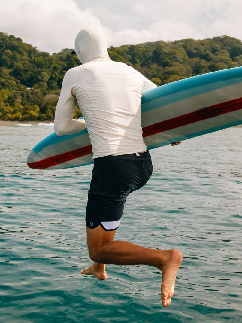 Location Image for Pinnacle Hooded Rashguard - Men's