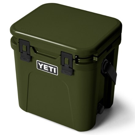 YETI Roadie 24 Hard Cooler 2