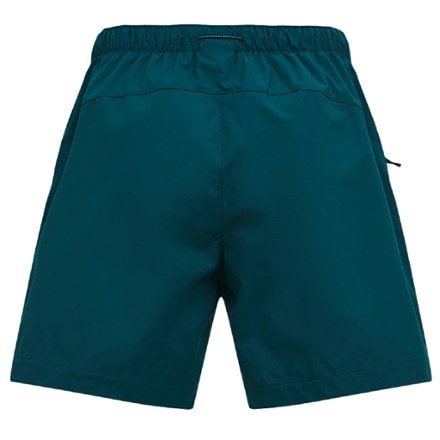 Peak Performance Outdoor Cargo Shorts - Women's 1