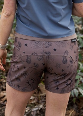 Location Image for Limitless Stretch Waistband High-Rise Bike Shorts - Women's