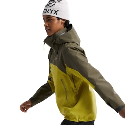 Arc'teryx Beta AR Jacket - Women's 5