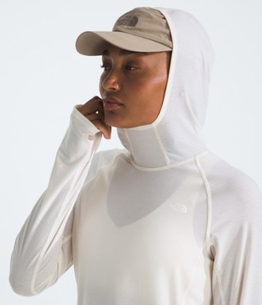 The North Face Adventure Sun Hoodie - Women's 6