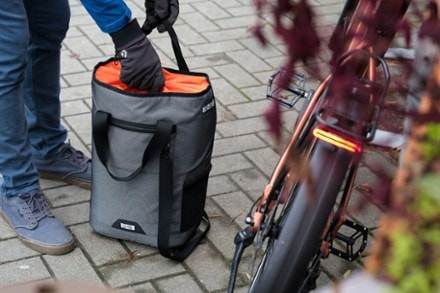 Two Wheel Gear Solo Market Pannier - Single 10