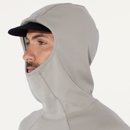 CIRCLE Momentum Running Hoodie - Men's 3