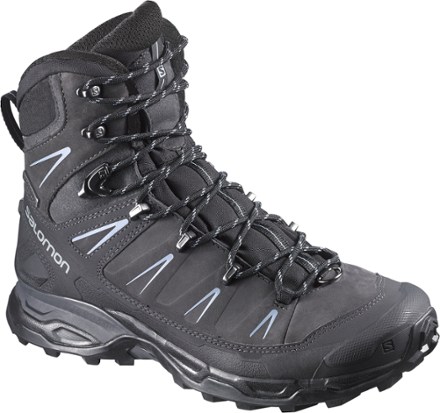 salomon ultra trek vs quest 4d