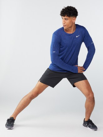 Nike Element Crew Shirt - Men's 3