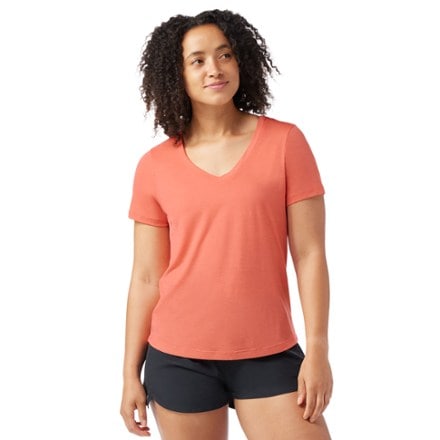 Smartwool Active Ultralite V-Neck T-Shirt - Women's 1
