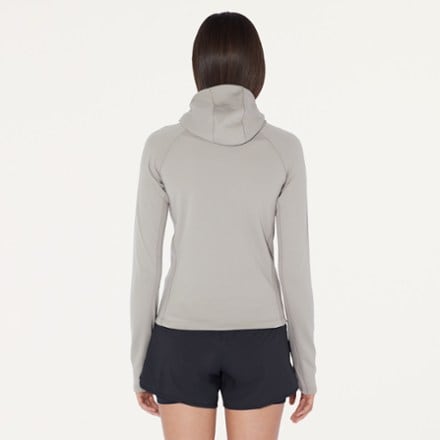 CIRCLE Momentum Running Hoodie - Women's 1