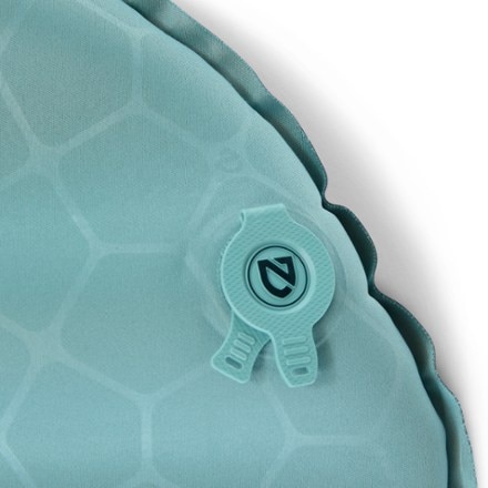NEMO Flyer Cloud Insulated Hybrid Sleeping Pad Air valve