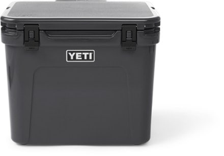 YETI Roadie 60 Wheeled Cooler Interior (Charcoal)