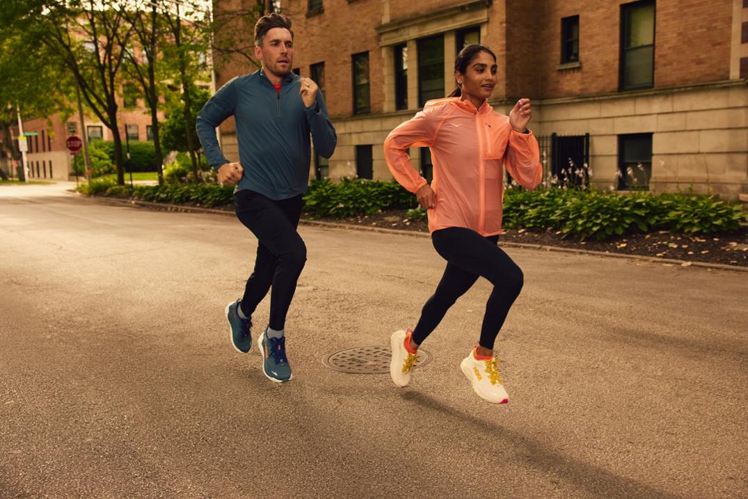 Location Image for Gaviota 6 Road-Running Shoes - Women's