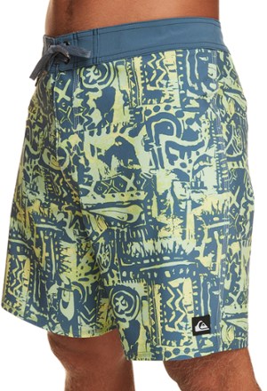 Quiksilver Surfsilk 69 18" Board Shorts - Men's 4