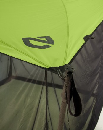 Pole attached (Green)