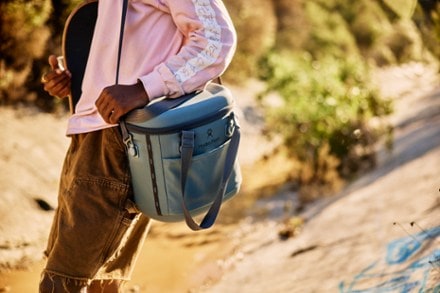 Hydro Flask 15 L Carryout Soft Cooler 2