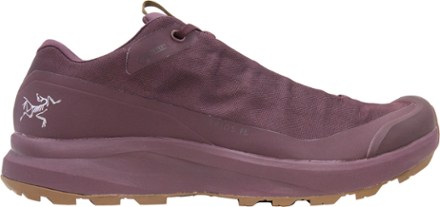 Arc'teryxアークテリクスAerios GTX NVY Amazon.com | Arc'teryx Aerios Mid GTX Shoe | Fast and Light
