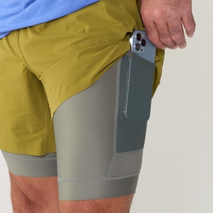 Janji 2-in-1 Multi Shorts 7" - Men's 5
