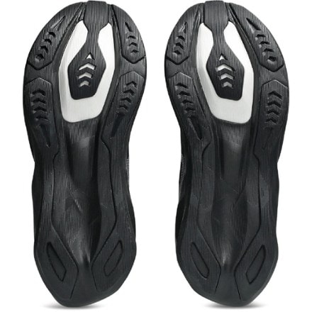 ASICS Novablast 6 Road-Running Shoes - Men's 4