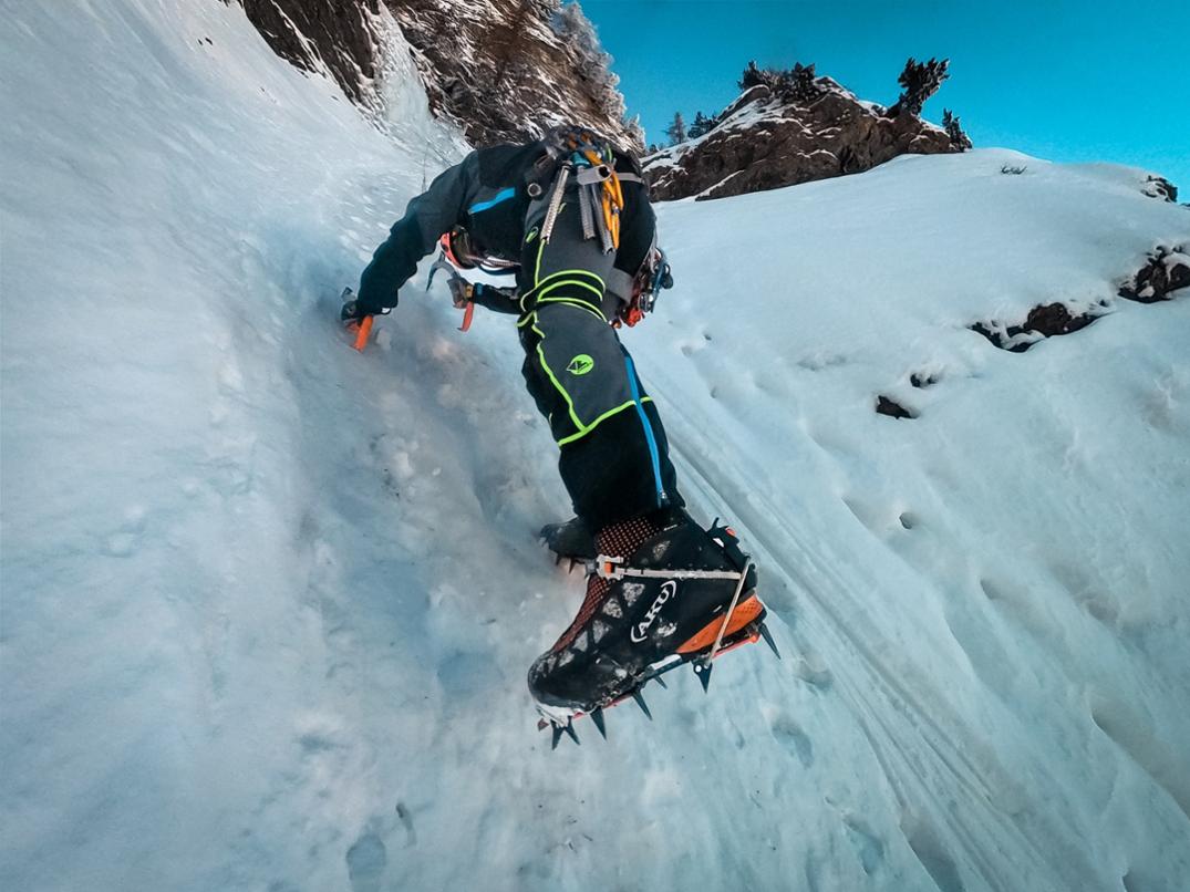 Location Image for Aurai DFS GTX Mountaineering Boots - Men's