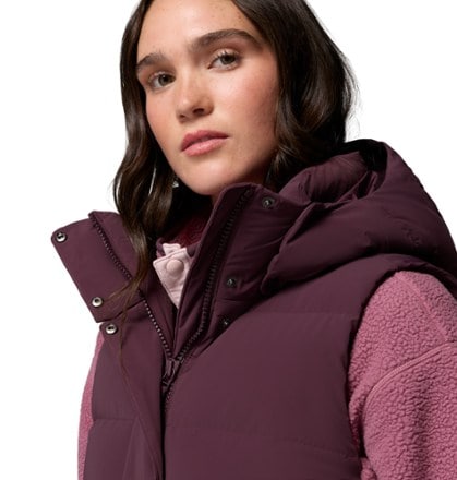 Columbia Amaze Puff Mid Hooded Down Vest - Women's 4