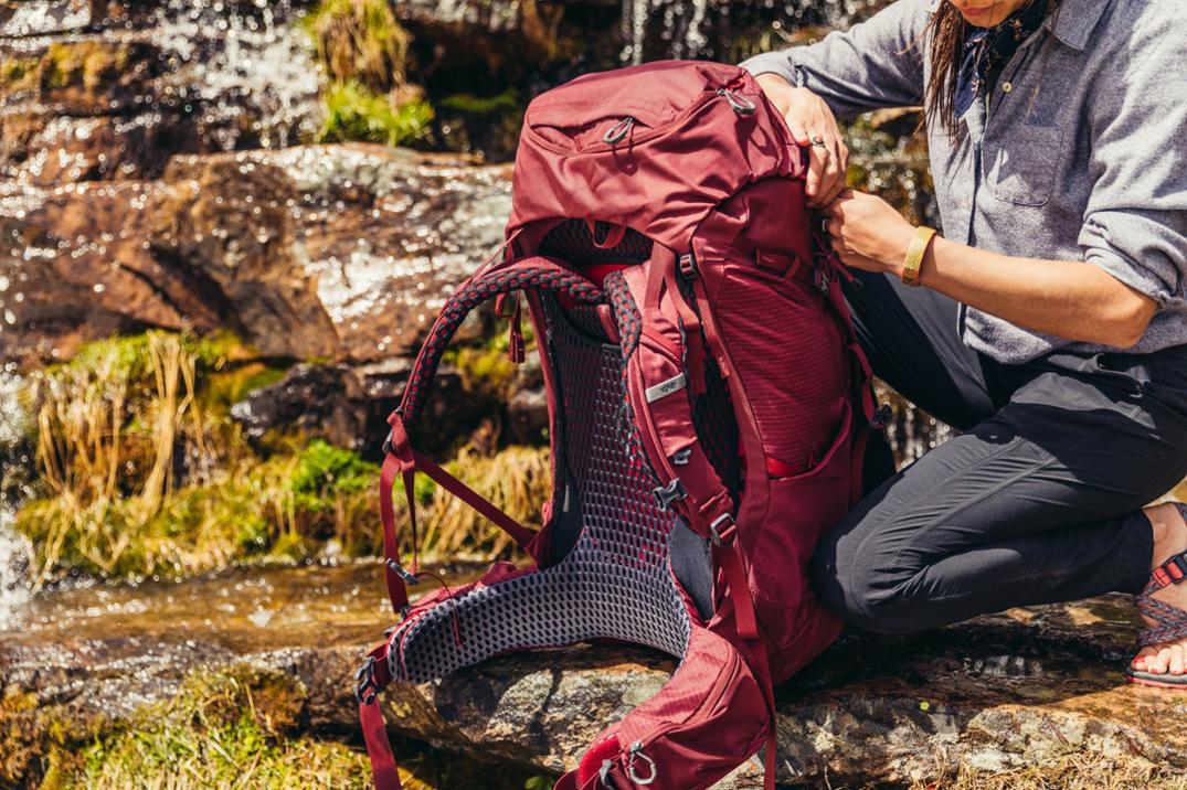 Location Image for Kalmia 60 Pack - Closeout - Women's