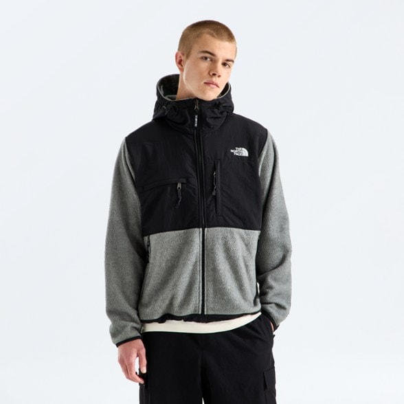 On Body Image of color Tnf Mid Grey Heather/Tnf Black