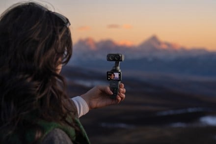 Insta360 Luna Ultra Creator Bundle 8
