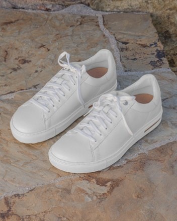Location Image for Bend Sneakers - Women's