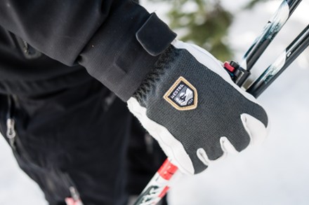 ヘストラ Army Leather Patrol サイズ8 Army Leather Patrol 3-finger - Black | Hestra Gloves