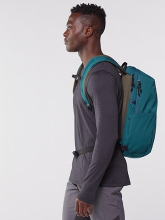 REI Co-op Beyonder Pack 2