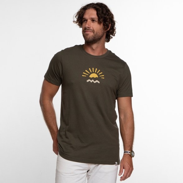 On Body Image of color Dark Oak