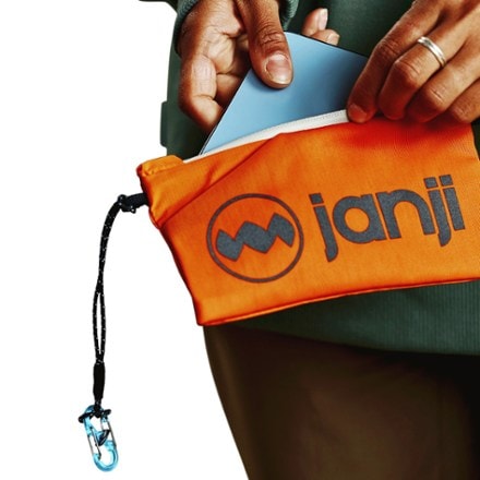Janji Multipocket Zip Pouch 3