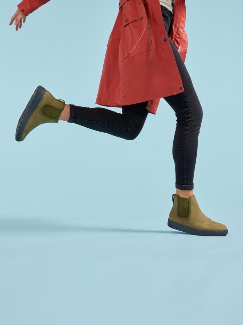 Location Image for Kicker Leather Chelsea Boots - Women's
