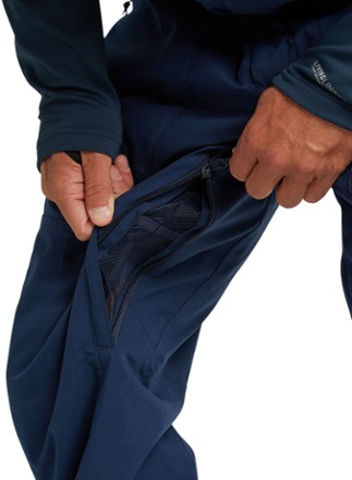 Burton Reserve Bib Pants - Men's Short Sizes 6