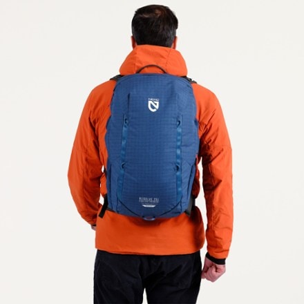 NEMO Resolve 25 L Endless Promise Pack - Men's 1