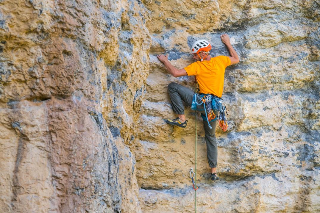 Location Image for Adjama Harness - Men's