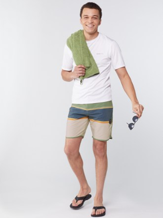 VISSLA Point Breaker 20" Board Shorts - Men's 3