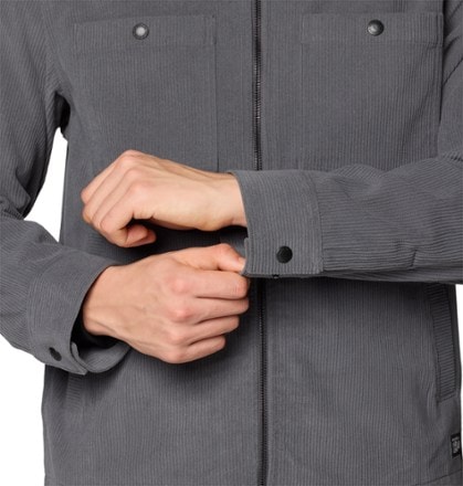 Mountain Hardwear Send'r Shacket - Men's 4